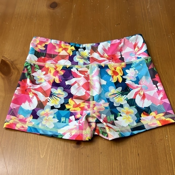 4 for $20 Aeropostale Live Love Dream shorts size Small - Picture 3 of 6